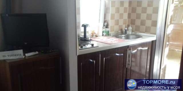 Свободно с 15 апреля Сдаю студию без посредников. Находится в районе старого города .Есть кондиционер, телевизор,... - 2