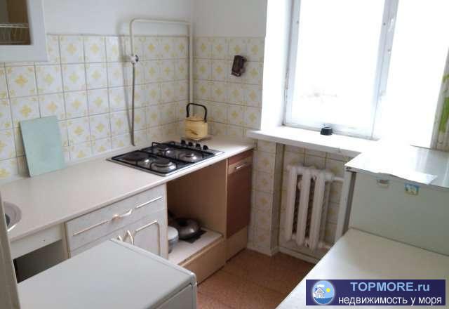 Сдается 1-к квартира для 1 человека или женщины с ребенком. Южная сторона,тех этаж, вода постоянно. Доп. оплачиваются...