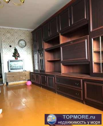 Сдам 3-х комнатную квартиру,4/5 этаж,со всеми удобствами,на длительный срок (договор...