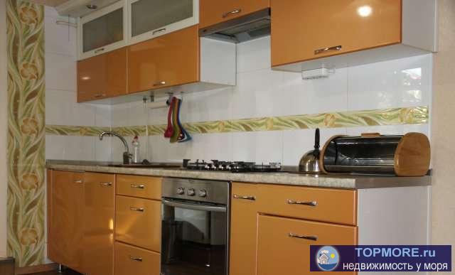 Квартира в спальном районе на земле.Сдаю в аренду с мая месяца Район старого города.. Общий двор. Рядом набережная... - 1