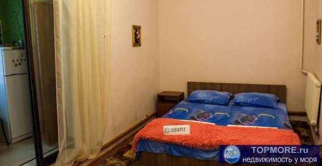 Сдам в Евпатории однокомнатную квартиру в 20 минутах ходьбы до городской набережной и 7 минутах езды до обустроенных... - 2