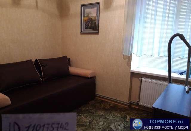 Просторная, ухоженная квартира! Две спаленки, гостиная-студио, балкончик. Имеется все необходимое для жизни: посуда,... - 2