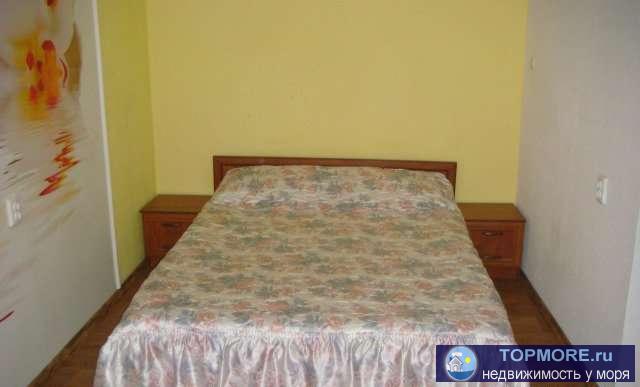 Сдам 1 ком. люкс . по пр. Ленина 2эт. 9эт.дома.Горячая и холодная вода круглые сутки, бронирована дверь, кондиционер,... - 2