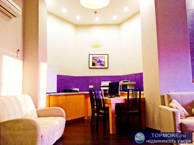 Срочная продажа 1300кв м на 15 соток земли ,потрясающего своим Дизайнерским решением, Гостевого Дома в Центральном... - 17