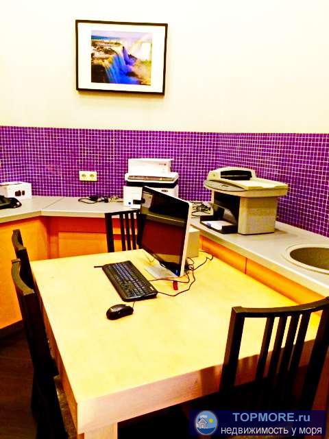 Срочная продажа 1300кв м на 15 соток земли ,потрясающего своим Дизайнерским решением, Гостевого Дома в Центральном... - 19