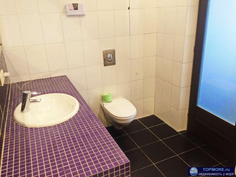 Срочная продажа 1300кв м на 15 соток земли ,потрясающего своим Дизайнерским решением, Гостевого Дома в Центральном... - 37