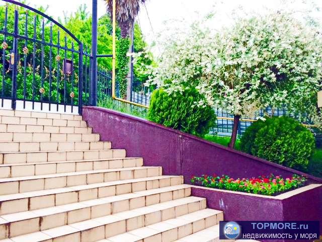 Срочная продажа 1300кв м на 15 соток земли ,потрясающего своим Дизайнерским решением, Гостевого Дома в Центральном... - 7