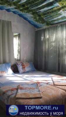 Приглашаем на отдых в нашу мини-гостиницу!   2-3-4-местные номера с удобствами и Wi-Fi, милый дворик, радушный приём,... - 11