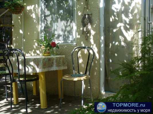 Приглашаем на отдых в нашу мини-гостиницу!   2-3-4-местные номера с удобствами и Wi-Fi, милый дворик, радушный приём,... - 28