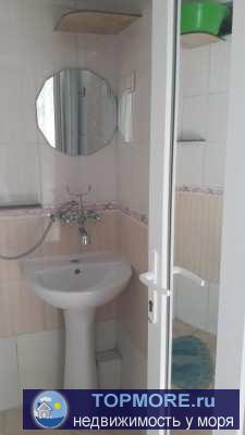 Приглашаем на отдых в нашу мини-гостиницу!   2-3-4-местные номера с удобствами и Wi-Fi, милый дворик, радушный приём,... - 31