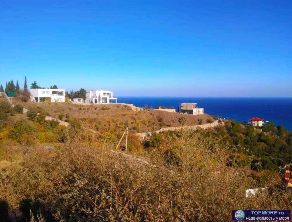 Продаю видовой земельный участок общей площадью 9 га на ЮБК в 2 км. от центра г. Алушта. Расстояние до моря от нижней...