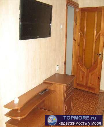 Сдается просторная 2х.к.квартира посуточно возле ЦУМа.Сдается от 3х суток.Рядом ТЦ 'Муссон',ТЦ Новус,рынок,заповедник... - 1