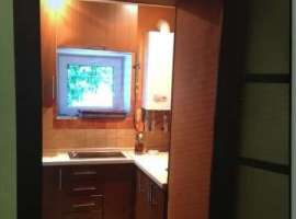 Сдаётся двухкомнатная квартира в тихом уютном самом центре города....