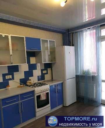 Своя. Только НЕКУРЯЩИМ длительно, напротив ТЦ СИМОЛЛ , яркая, уютная и теплая 1 к.квартира, очень тихая, окна выходят...