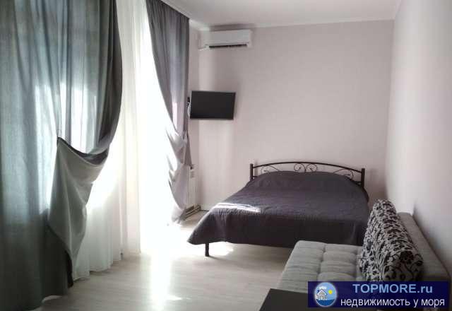 Сдаются впервые апартаменты в отеле рядом с бухтой Омега.Современный ремонт. Красивый вид на море. Кухня,душевая...