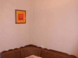 Сдам 1 комнатную квартиру на длительный срок паре или...