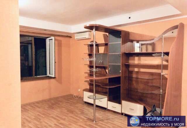 АРЕНДА/ПРОДАЖАСдаётся на длительный срок 3-х ком.кв., ул. Большая Морская Сдается 3-х ком.кв., центр города,...