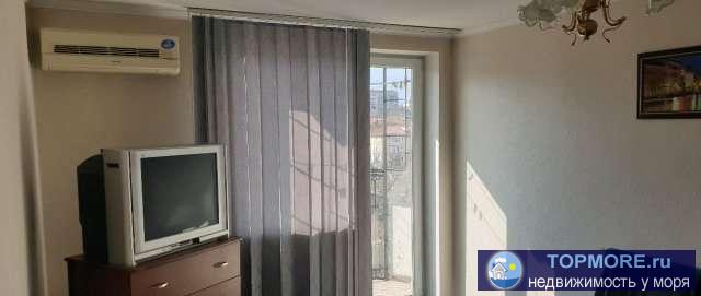 уютная 1к квартира в центре города. идеальна для одно человека или пары. остановка общественного транспорта в минуте...