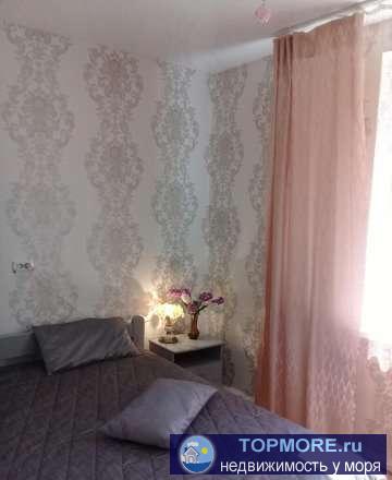 Сдается своя двухкомнатная квартира посуточно( ул. Суворова). Тихий центр. Квартира удобно расположена, рядом... - 1