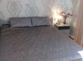 Сдается своя двухкомнатная квартира посуточно( ул. Суворова). Тихий...