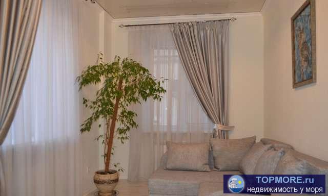 Мебель и другие удобства: Двухспальная кровать, шкаф-купе, тремпель, прихожая, обеденный стол на 4 -6 человек,...