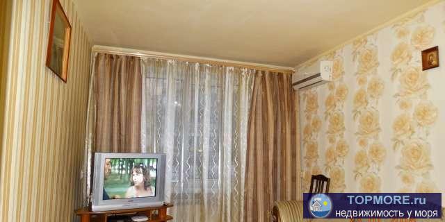 Сдаю свою 1 комнатную квартиру посуточно в центре города рядом с площадью Ушакова.Квартира с современным ремонтом, со... - 1