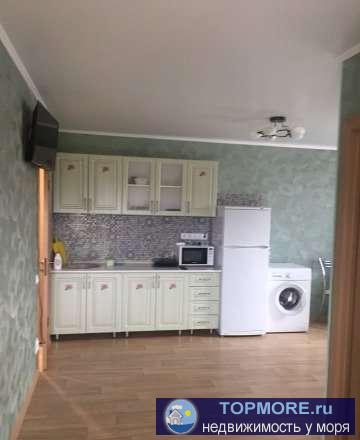 Сдам уютную 2 х квартиру-студию с мебелью, бытовой техникой ,в квартире 2 дивана, двухспальная кровать,есть все для...