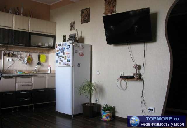 Новый дом, вид на море. В квартире: жк плазма, WI FI интернет, стиральная машина, микроволновка ,утюг, фен, душевая...