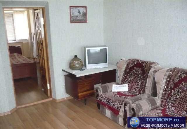 Двухкомнатная квартира, Радиогорка, 3-й этаж, в отличном состоянии, сделан капитальный ремонт.2000 в сутки .Адрес -...