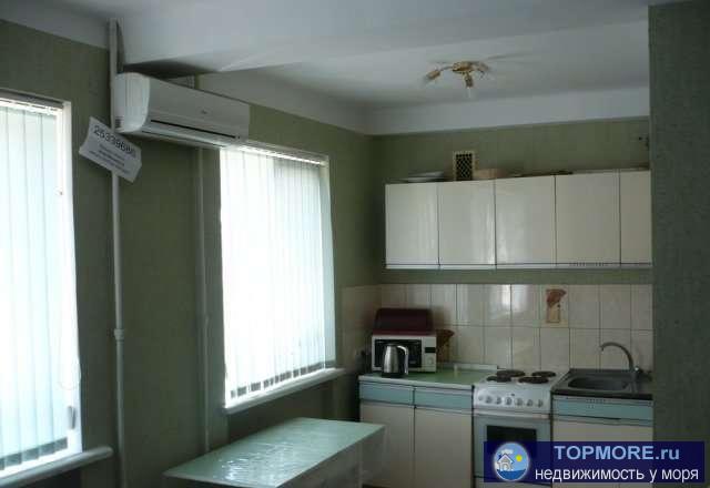 Двухкомнатная квартира, Радиогорка, 3-й этаж, в отличном состоянии, сделан капитальный ремонт.2000 в сутки .Адрес -... - 1