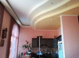 Сдается на длительный срок, квартира с ремонтом, с мебелью, со всем...