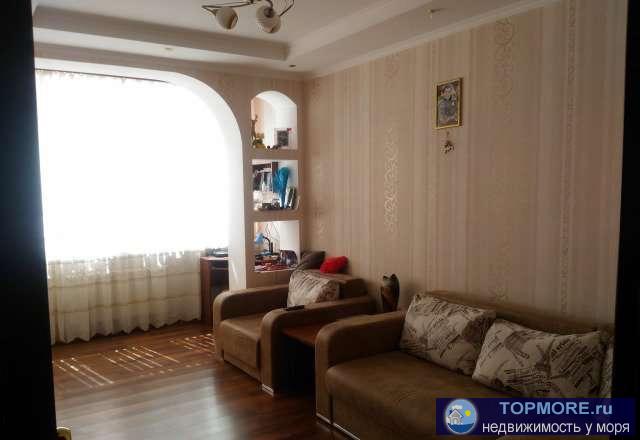 Сдам 2 х комнатную квартиру.Высоченный 1-й этаж. Летом прохладно.Отличный ремонт. Дому - 8 лет.Комнаты раздельные,...