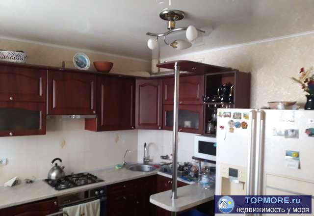 В ЦЕНТРЕ ГОРОДА СЕВАСТОПОЛЯ 3 КМ ДО НАБЕРЕЖНОЙ, цена для семьи из 4 человек.........На Сутки 3500 тр +страховая сума...