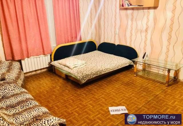 Посуточно 1-к квартира, состояние жилое удовлетворительное. Кондиционер, телевизор, утюг, горячая вода, wi-fi и все... - 1