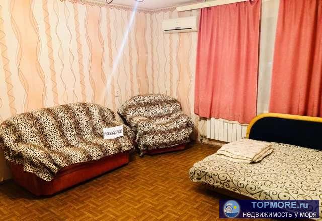 Посуточно 1-к квартира, состояние жилое удовлетворительное. Кондиционер, телевизор, утюг, горячая вода, wi-fi и все... - 2