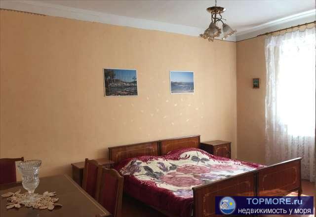 Сдам двухкомнатную квартиру на длительный срок в центре города на Большой Морской.Квартира в хорошем состоянии,...