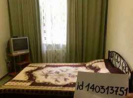 Центр города. Круглосуточный магазин в доме.