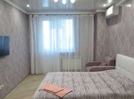 Сдается посуточно своя квартира в новом доме в хорошом районе...