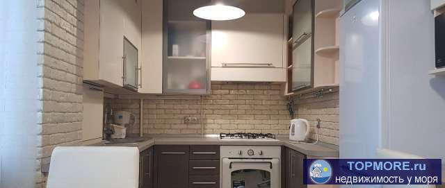 Сдам свою 1-но комнатную квартиру с видом на море в деловом р-не 5 мин. пешком до Муссона и Новуса на длительный...