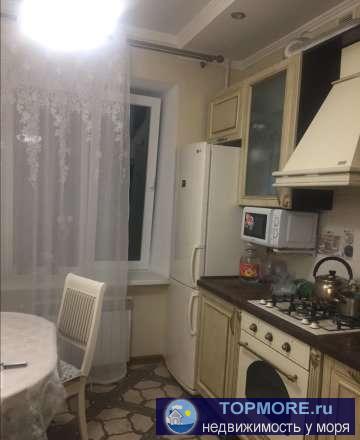 Сдам свою с прекрасным видом на собор квартиру в самом центре Севастополя.квартира находится во второй линии проезжей... - 1