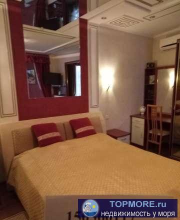 Предлагаем посуточно 1 — комнатную квартиру на территории Гостевого дома. Могут проживать 2-человека, возможно 1... - 1