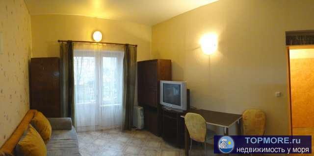 Сдам небольшую квартиру-студию со всеми удобствами одному человеку длительно или не больше чем двум - посуточно....