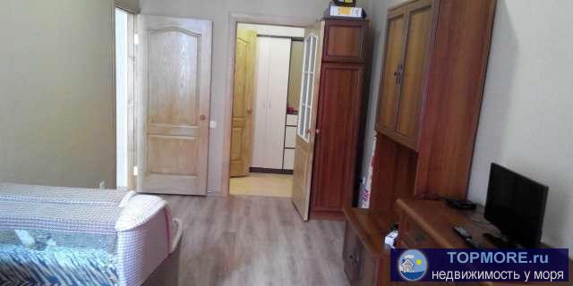 Квартира расположена в 350 метрах от пляжа Учкуевка, одного из лучших пляжей Севастополя. Рядом расположен... - 2