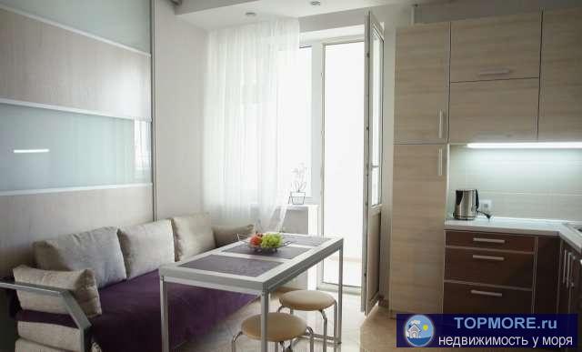 Сдается посуточно своя однокомнатная современная студия (кухня-гостиная и спальня разделены раздвижной перегородкой)... - 1