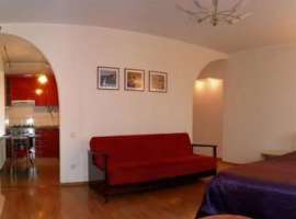 СДАМ ОДНОКОМНАТНЫЙ ЛЮКС В ЦЕНТРЕ С ВИДОМ НА МОРЕ ПО ул....