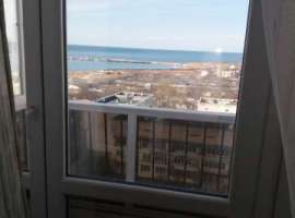 Сдам с июня квартиру посуточно. Квартира видовая. Панорамные окна....