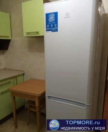 Сдам 1-комнатную квартиру в частном доме. Площадь комнаты 18м2, сан узел совмещен, встроенная кухня. Автономное... - 1