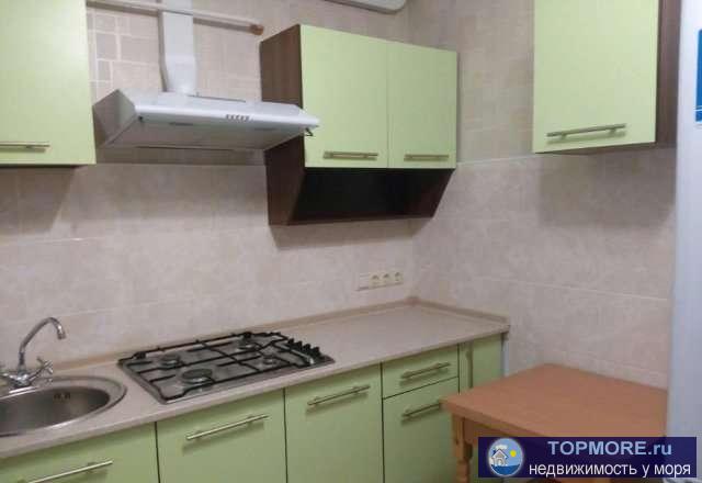 Сдам 1-комнатную квартиру в частном доме. Площадь комнаты 18м2, сан узел совмещен, встроенная кухня. Автономное... - 2