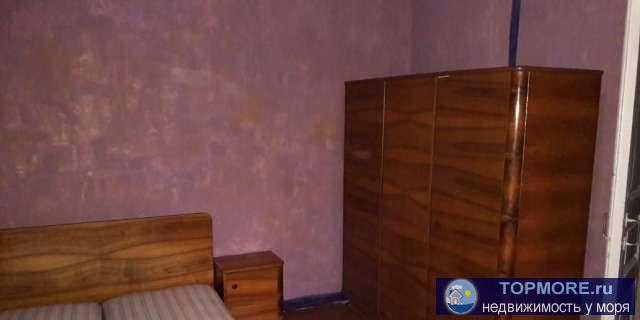 Сдается большая квартира в центре города,около музыкальной школы.Квартира без ремонта; но состояние жилое,окна... - 1