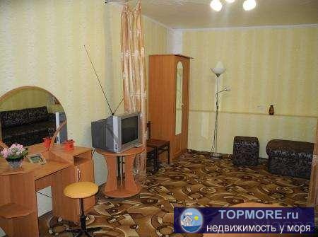 Приглашаем в  Феодосию отдохнуть у Нели!     В историческом центре,  10 мин. неспешно от моря просторная  однокомн.... - 10